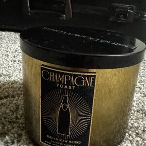 Bath & Body Works Champagne Toast Candle - Gold and Black